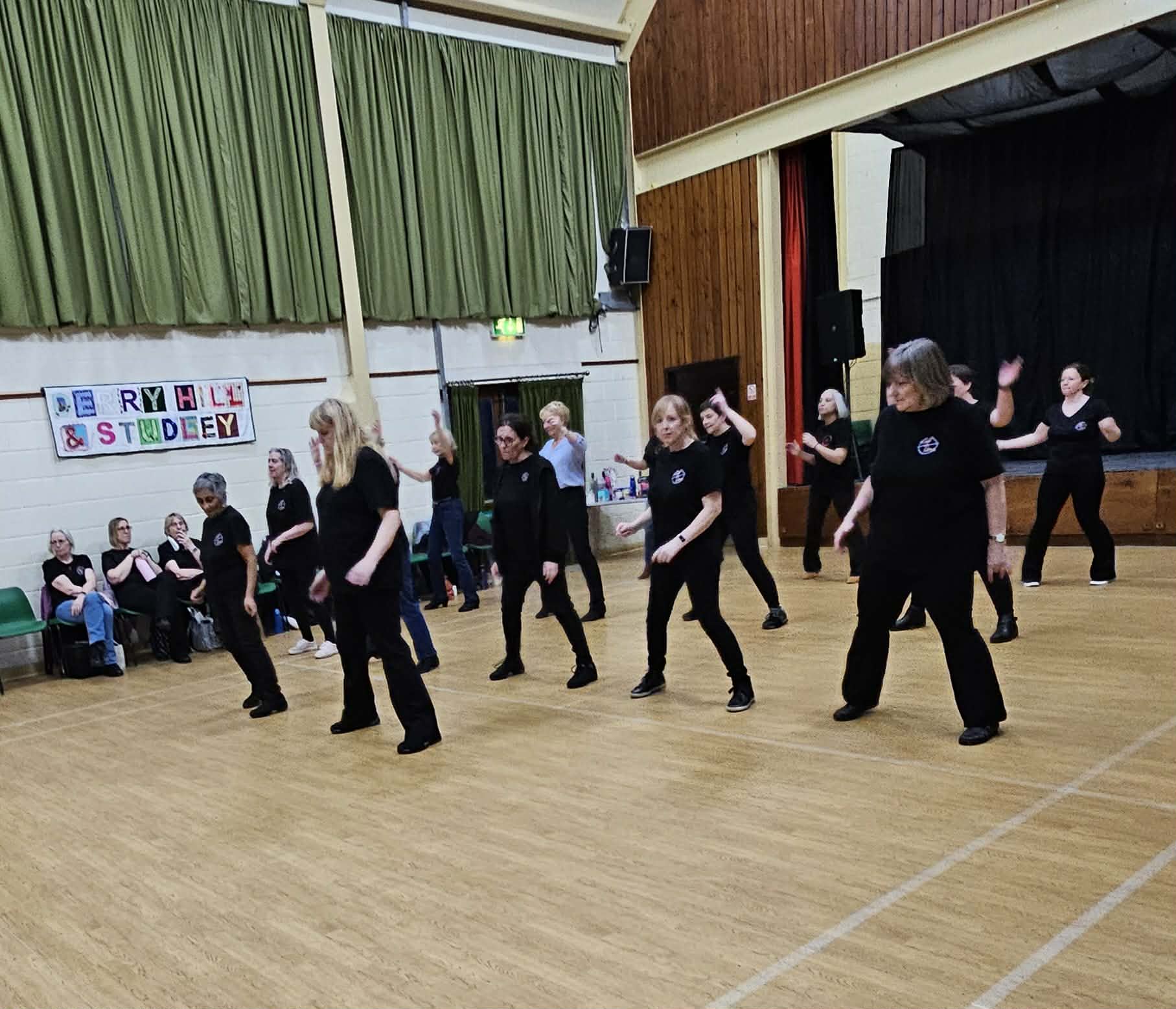 Beginner line dance class photo 1
